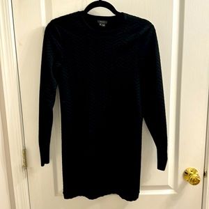 Theory Sz S long black tunic sweater- preloved but great condition.